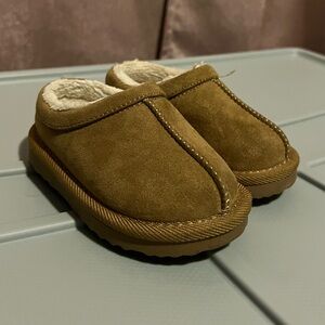 Cat & Jack Toddler Clog Shoes